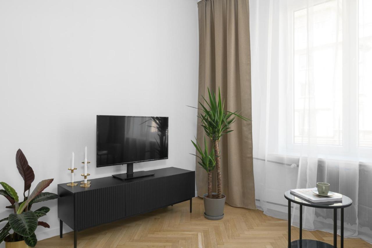 Oomph Warsaw Central Stylish Vintage Apartment ภายนอก รูปภาพ